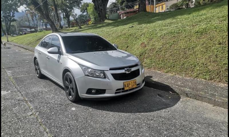 Chevrolet Cruze • 2011 • 127,000 km 7