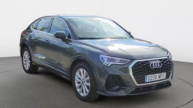 Audi Q3 • 2023 • 14,900 km 2