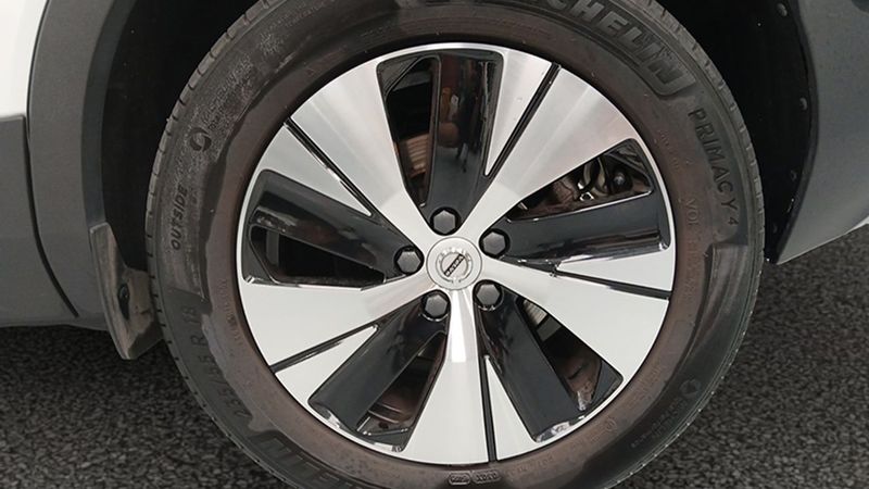 Volvo XC40 • 2022 • 41,043 km 31