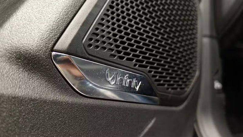 Kia Niro • 2023 • 56,234 km 25