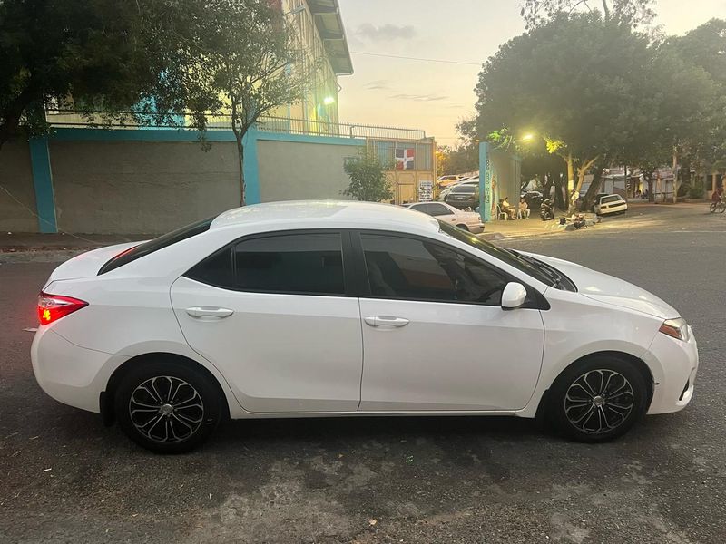 Toyota Corolla • 2016 • 21,100 mi 10