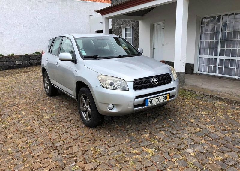 Toyota RAV4 • 2006 • 159,999 km 1