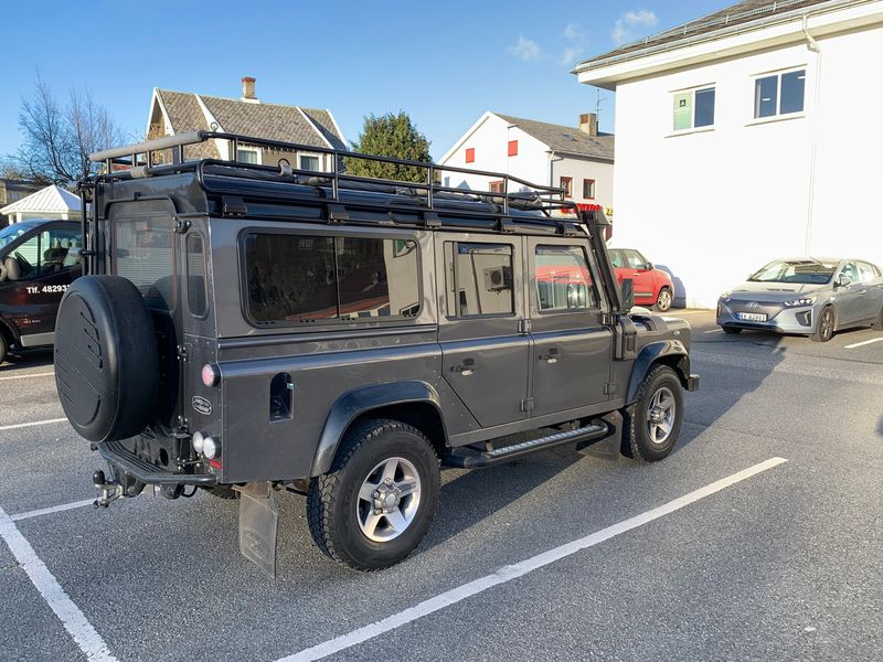 Land Rover Defender • 2016 • 17,000 km 7
