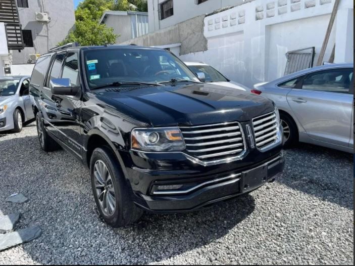 Lincoln Navigator • 2016 • 100,500 km 1