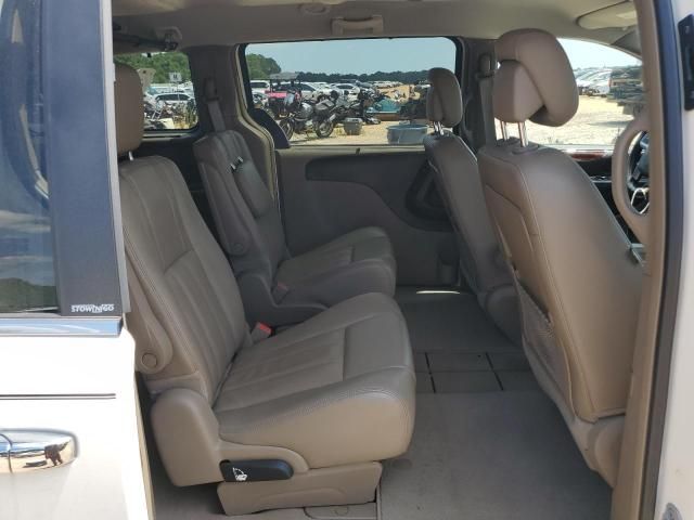 Chrysler Town & Country • 2013 • 10,000 mi 8