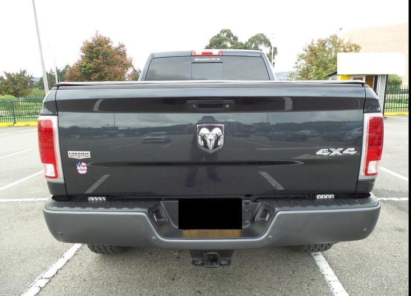 Dodge Ram Pickup 2500 • 2013 • 140,000 km 5