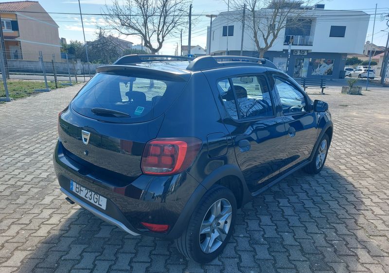 Dacia Sandero • 2017 • 114,000 km 2