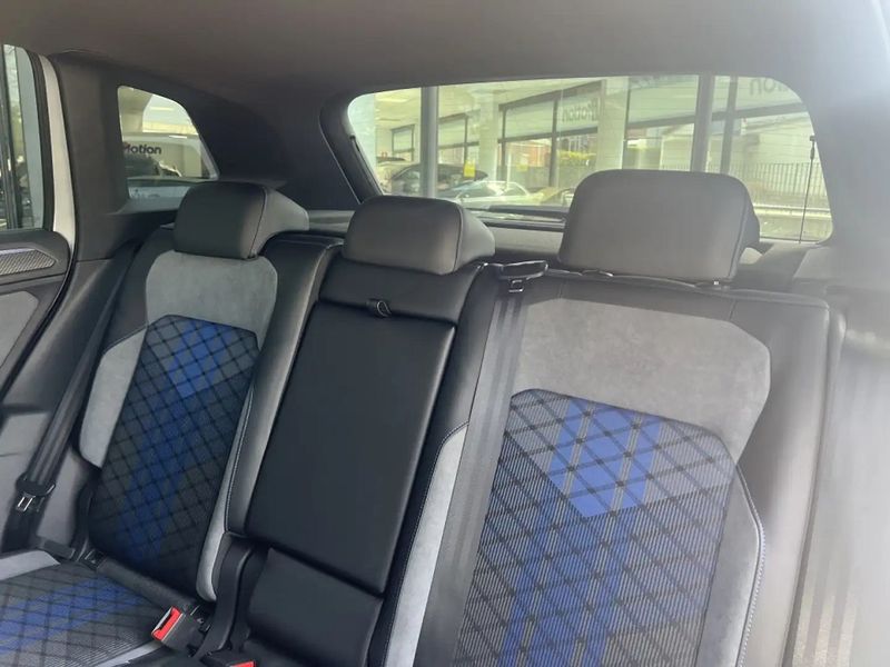 Volkswagen Tiguan • 2023 • 11,000 km 2