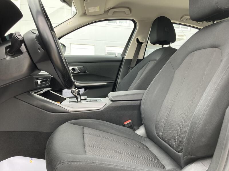 BMW 3 Series • 2021 • 81,000 km 6