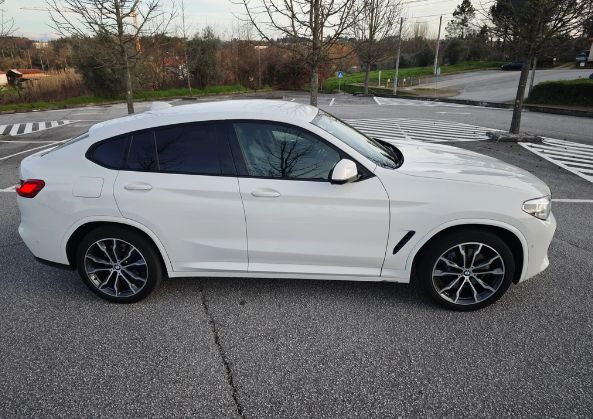 BMW X4 • 2019 • 170,000 km 1