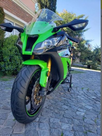 Kawasaki ninja zx 10r abs • 2013 • 25,000 km 3