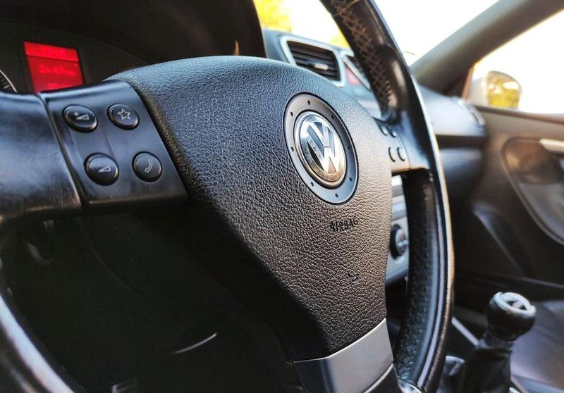 Volkswagen Eos • 2008 • 152,000 km 8