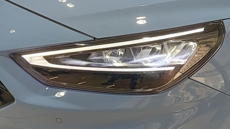 Hyundai i30 • 2022 • 5,679 km 4