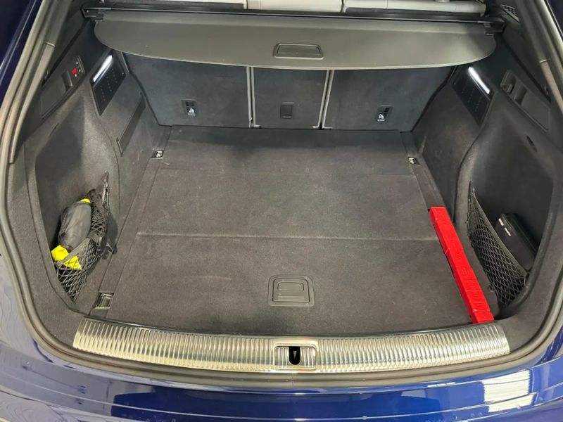 Audi SQ5 • 2023 • 8,000 km 8