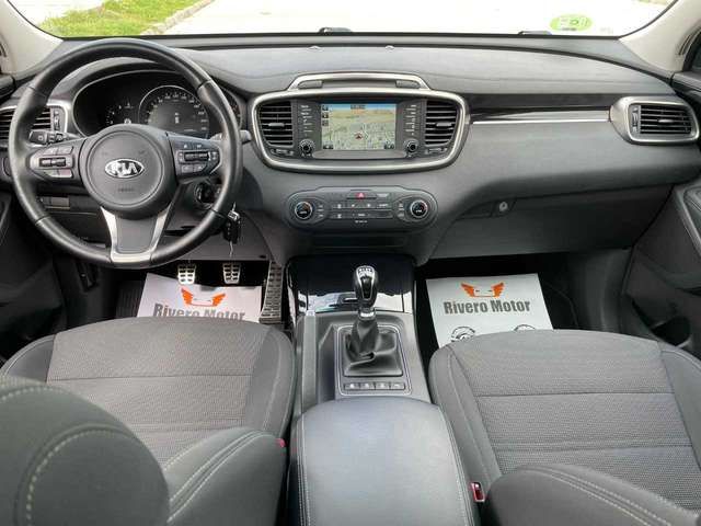 Kia Sorento • 2016 • 123,000 km 3