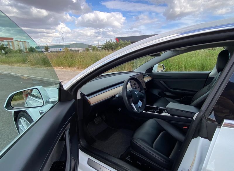 Tesla Model 3 • 2020 • 95,987 km 13