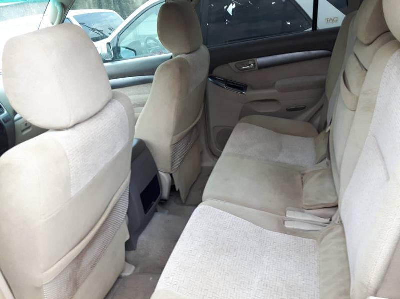 Toyota Land Cruiser • 2006 • 97,361 km 10