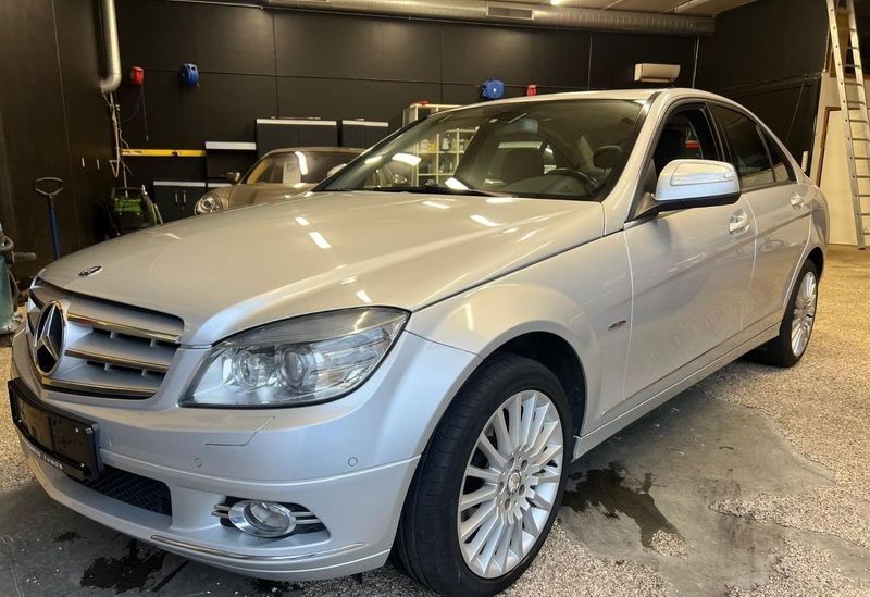 Mercedes-Benz C • 2007 • 227,400 km 1