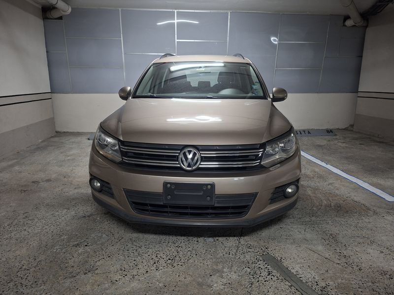Volkswagen Tiguan • 2012 • 92,000 km 1