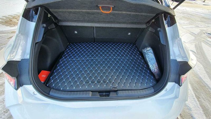 Toyota Corolla • 2020 • 40,000 km 4