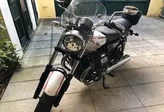 Moto Guzzi stelvio • 2017 • 1,879 km 2