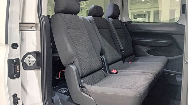 Volkswagen Caddy • 2023 • 25,498 km 16