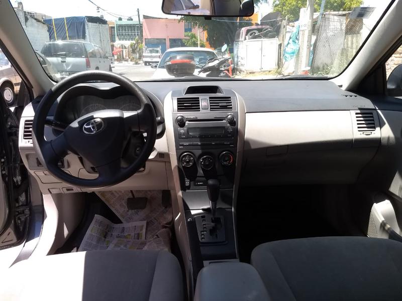 Toyota Corolla • 2012 • 67,000 km 3