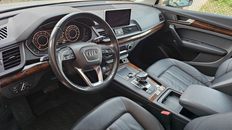 Audi Q5 • 2018 • 230,000 km 3