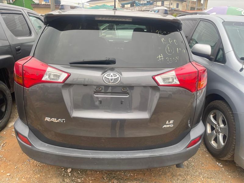 Toyota RAV4 • 2022 • 3,000 km 2