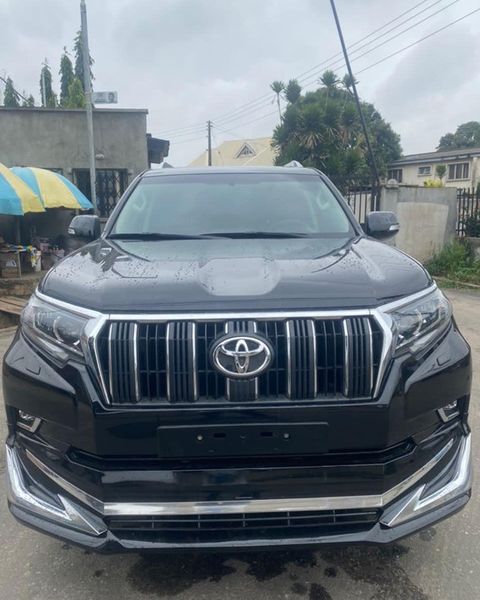 Toyota Land Cruiser • 2018 • 2 km 1
