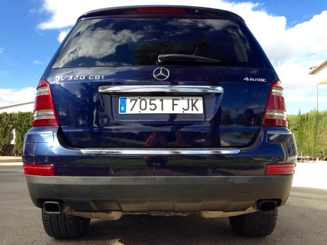 Mercedes-Benz GL • 2006 • 219,000 km 4
