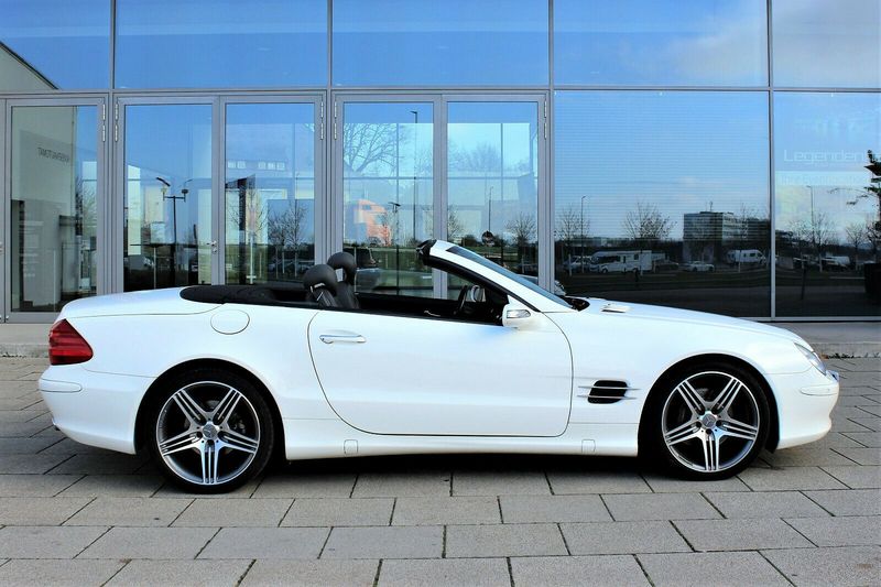 Mercedes-Benz SL-Class • 2005 • 98,200 km 1