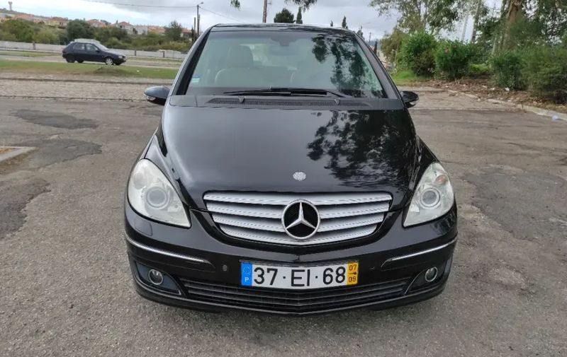 Mercedes-Benz Class B • 2007 • 260,000 km 1