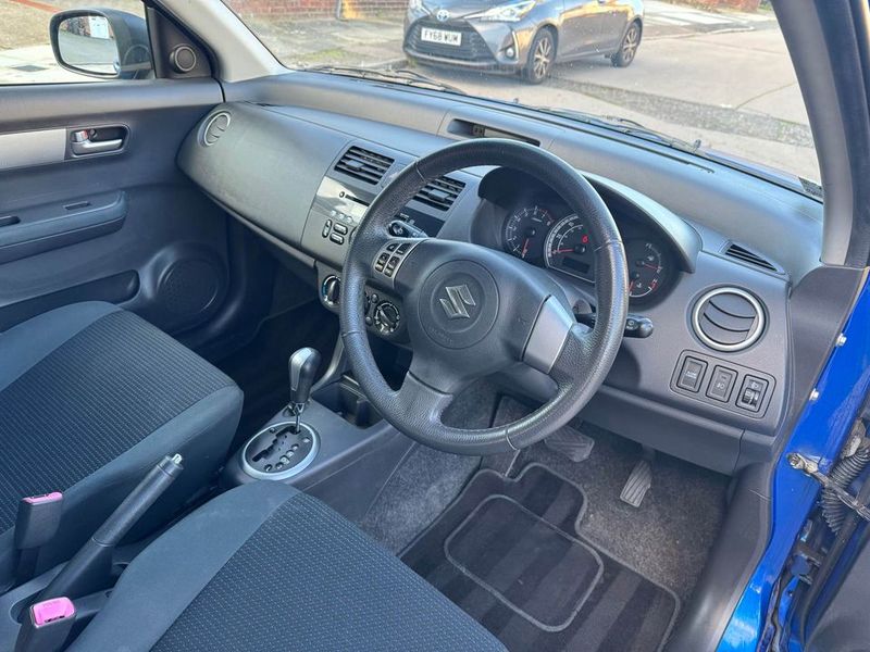 Suzuki Swift • 2009 • 73,000 km 6