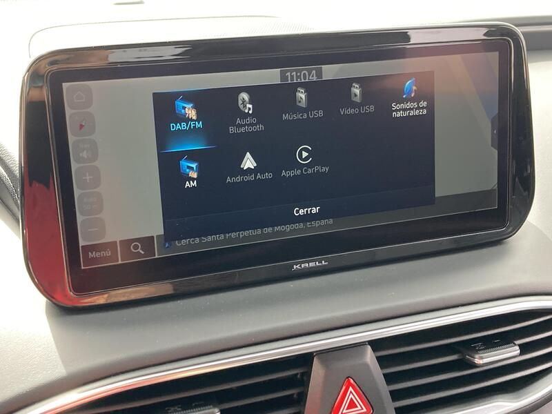 Hyundai Santa Fe • 2021 • 56,158 km 14