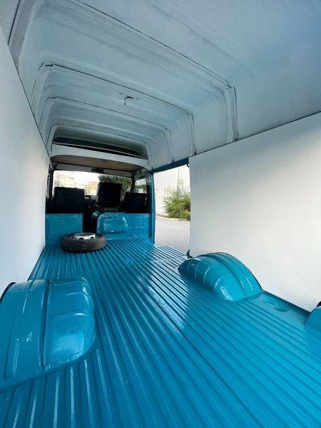 Volkswagen LT • 1979 • 136,000 km 2