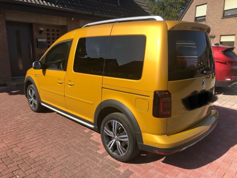 Volkswagen Caddy • 2018 • 53,990 km 5
