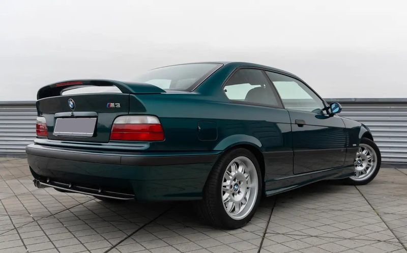 BMW M3 • 1998 • 86,000 km 8