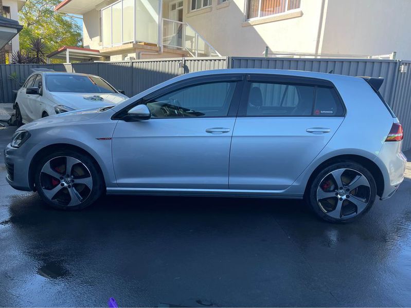 Volkswagen Golf • 2016 • 53,000 km 11