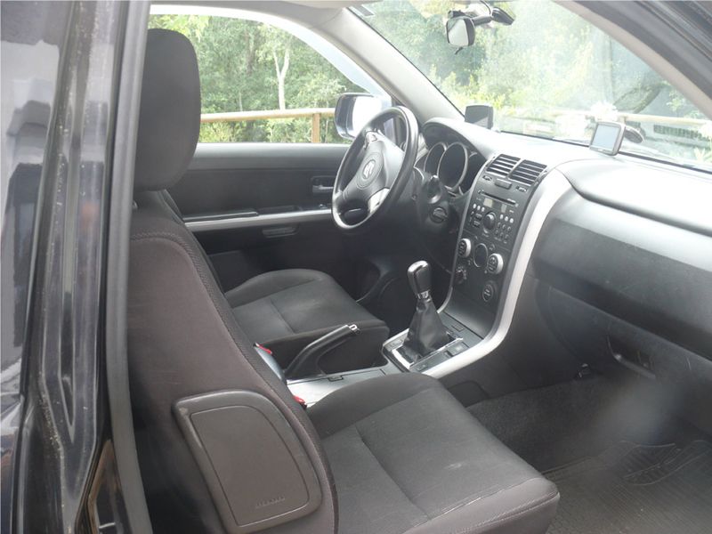 Suzuki Grand Vitara XL-7 • 2011 • 125,000 km 6