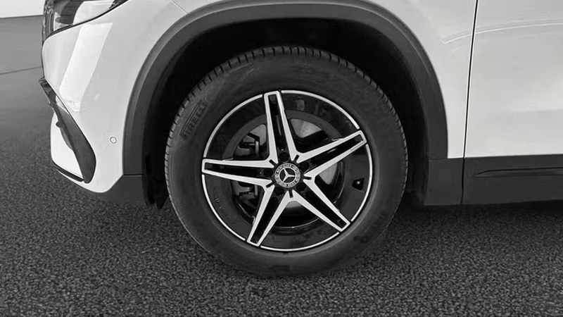 Mercedes-Benz GLA • 2022 • 41,017 km 7