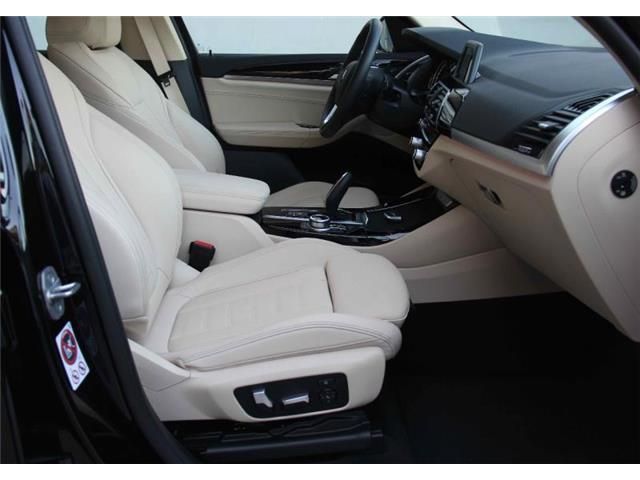 BMW X3 • 2017 • 127,800 km 4