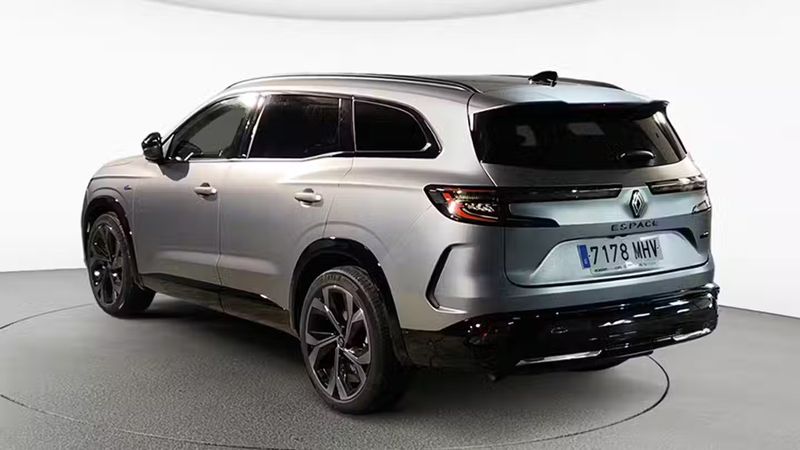 Renault Espace • 2023 • 38,500 km 4