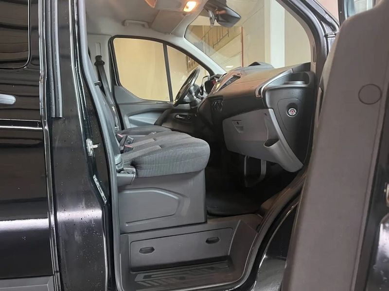 Ford Tourneo Custom • 2017 • 109,900 km 8