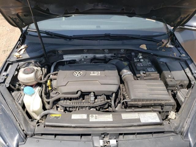 Volkswagen Golf • 2018 • 10,000 mi 9