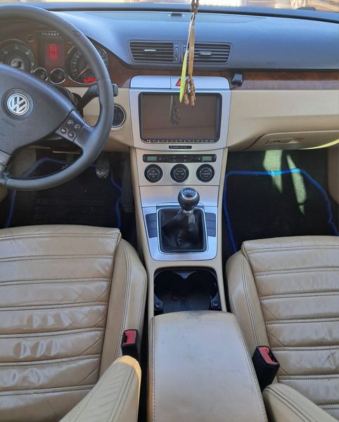 Volkswagen Passat • 2006 • 398,000 km 5