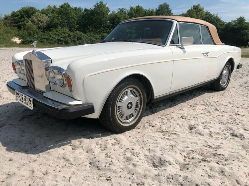 Rolls-Royce Corniche • 1993 • 51,500 km 3