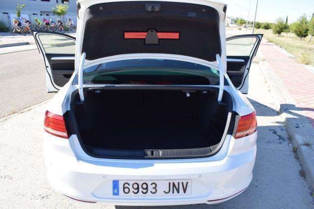 Volkswagen Passat • 2016 • 212,000 km 14