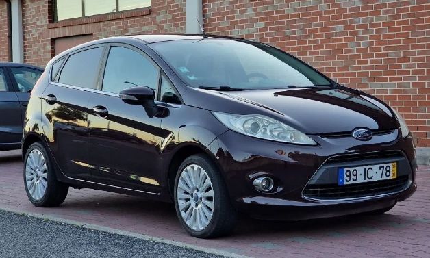 Ford Fiesta • 2009 • 220,000 km 4