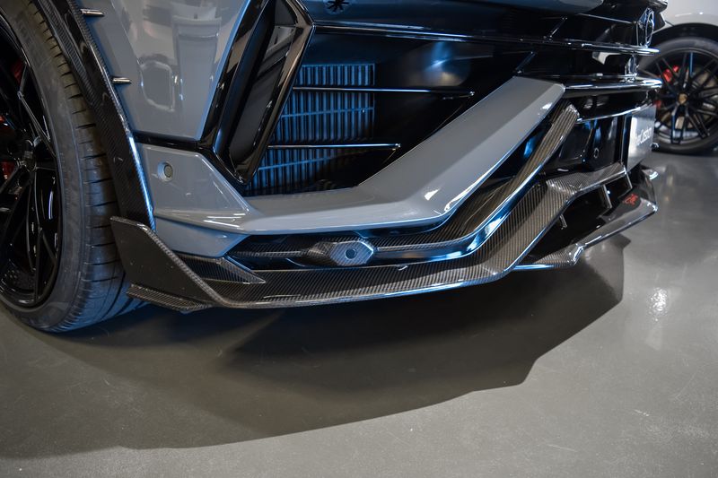 Lamborghini Urus • 2023 • 700 km 14